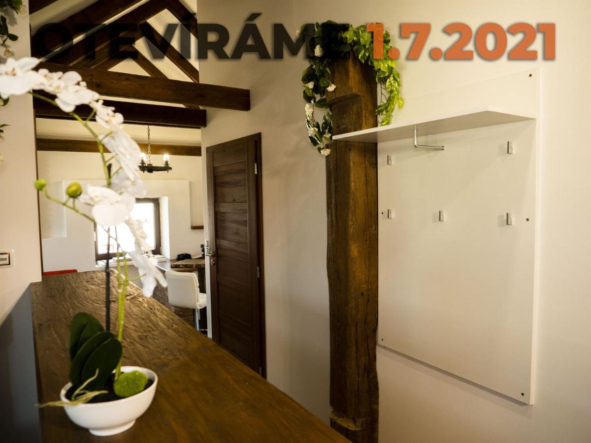 Apartment Apartmanovy Dum 13 Podkrovi 2