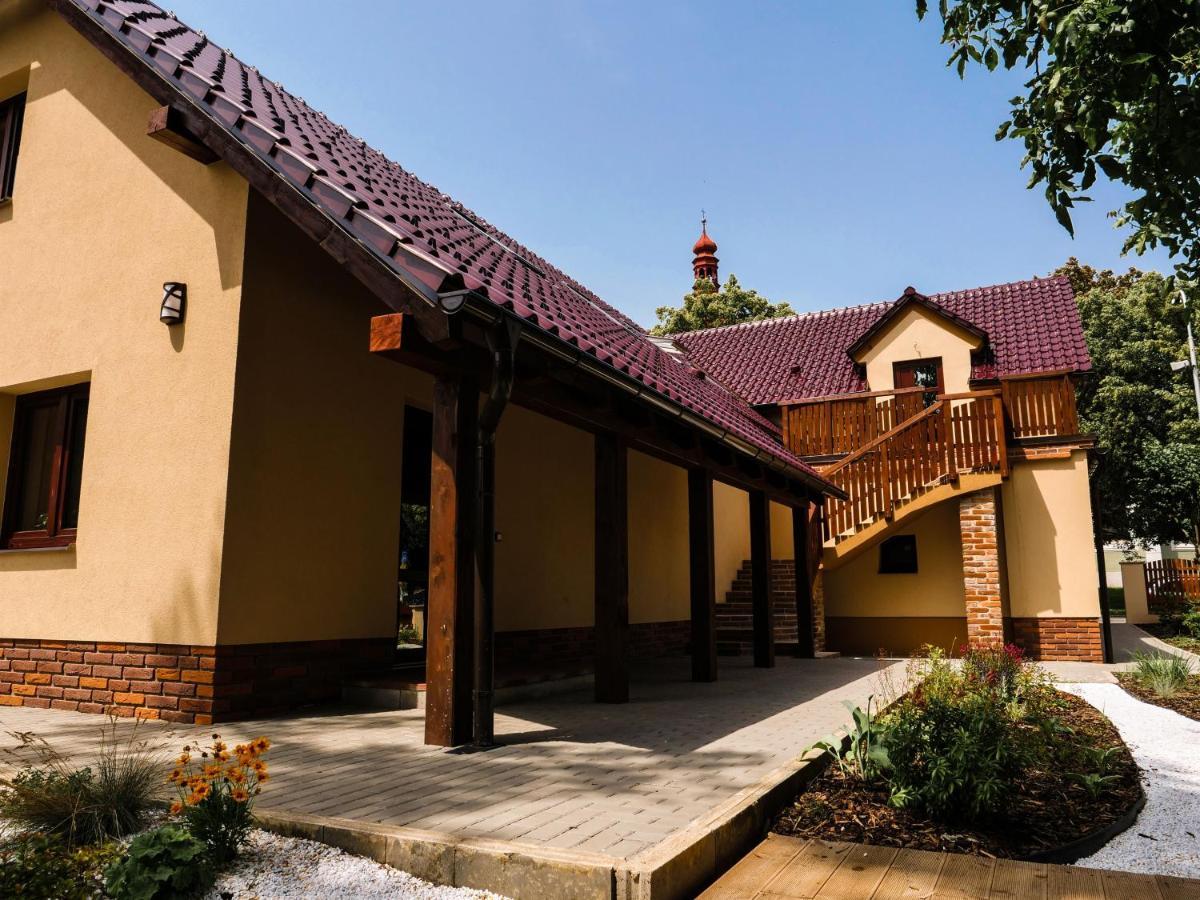 Apartmanovy Dum 13 Podkrovi 2 Apartment